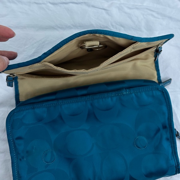 Teal Coach Toiletry Bag - Picture 7 of 11